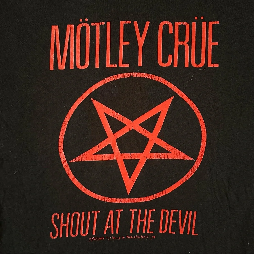 Mötley Crüe Shout at the Devil Band Tee Women’s Small Black - Picture 2 of 5